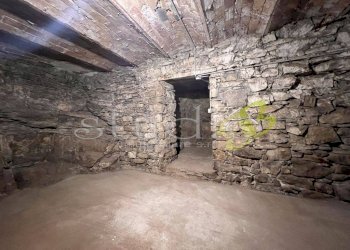 Appartamento via Camillo Benso di Cavour, Apricale - foto 9