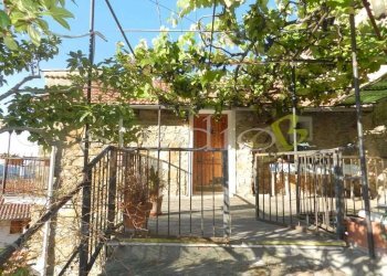 Facciata - Trilocale strada per Negi, Seborga - foto 2