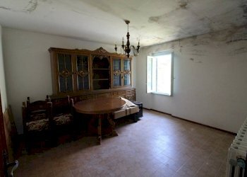 Independent house San Leo - photo 1