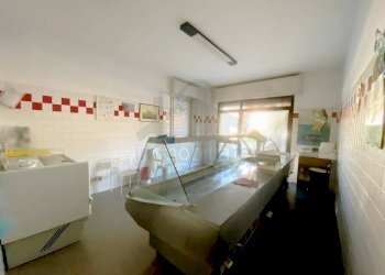 Negozio 25 MQ - Negozio via Marecchiese, Rimini - foto 2