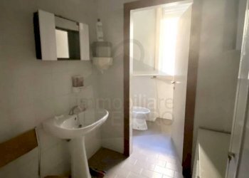 wc - Negozio via Marecchiese, Rimini - foto 6