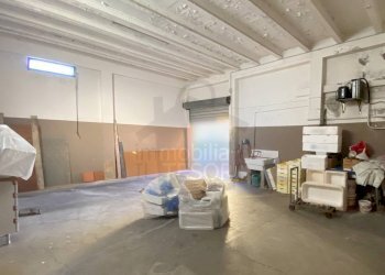 Deposito - Negozio via Marecchiese, Rimini - foto 8