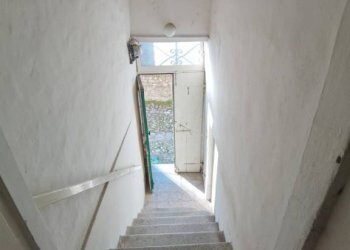 scala ingresso - Casa indipendente piazza Malatesta, Verucchio - foto 12