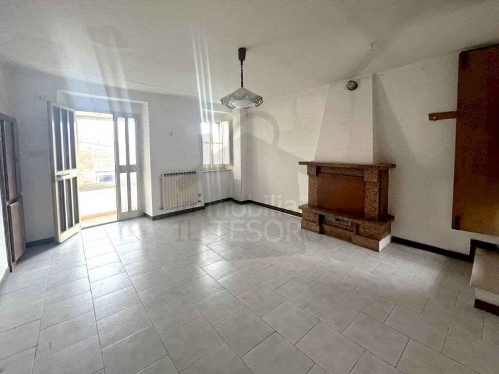 Soggiorno/cucina - Rustico via Castello, Pietrarubbia - foto 3