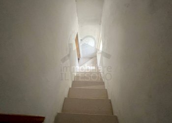 Scale - Rustico via Castello, Pietrarubbia - foto 11