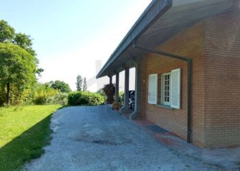 Viale/porticato - Villa via Celletta, Poggio Torriana - foto 19