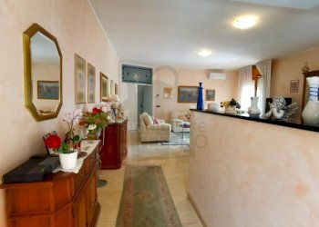 Soggiorno - Villa via Vladimir Ilic Ulianov Lenin, 20, Verucchio - foto 3