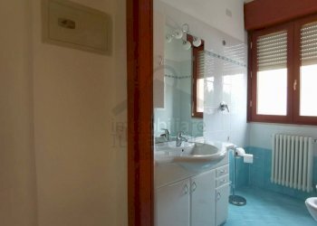 Bagno + Antibagno - Ufficio via Aldo Moro, Verucchio - foto 10