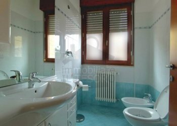 Bagno + Antibagno - Ufficio via Aldo Moro, Verucchio - foto 11