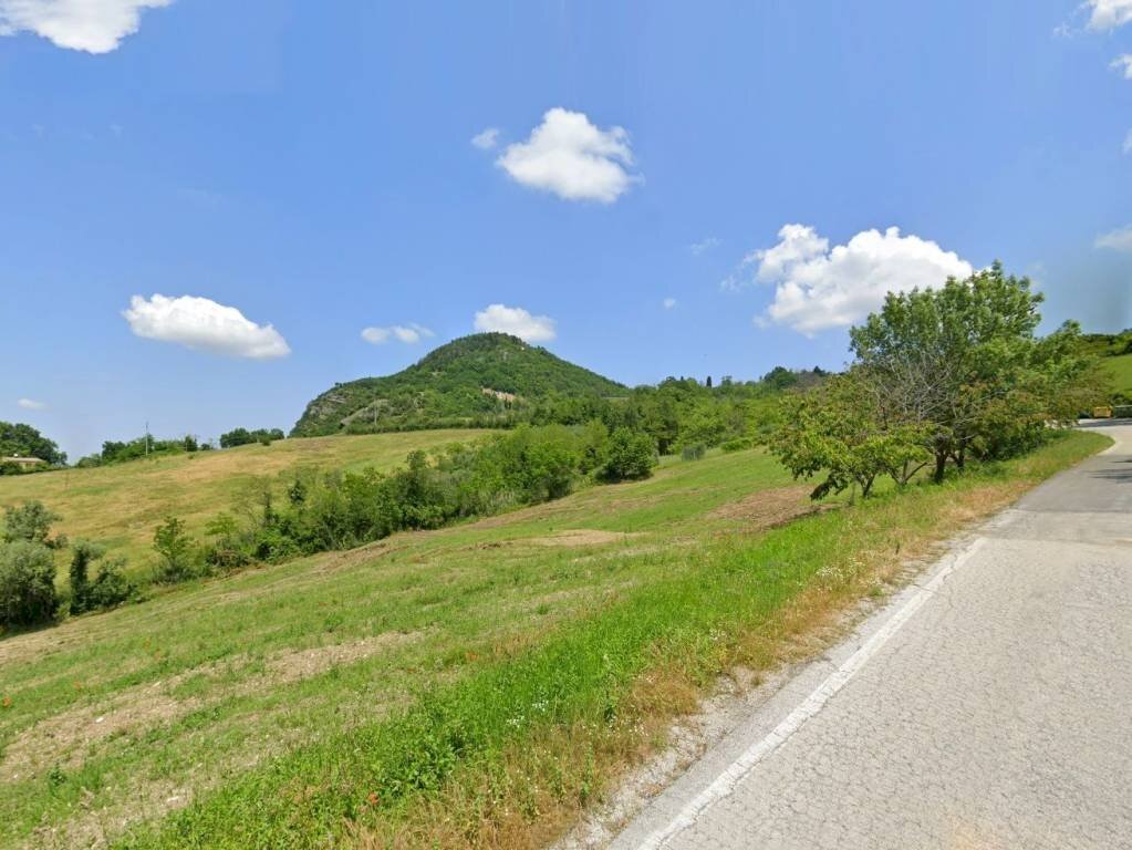 Terreno agricolo strada Provinciale Montemaggio, San Leo - foto 2