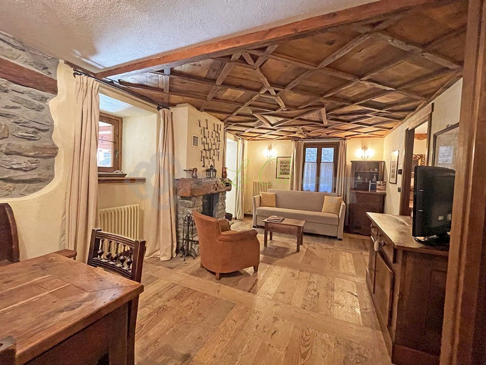 AFFITTO COURMAYEUR - SOGGIORNO E ZONA PRANZO - Two-room apartment Courmayeur - photo 2