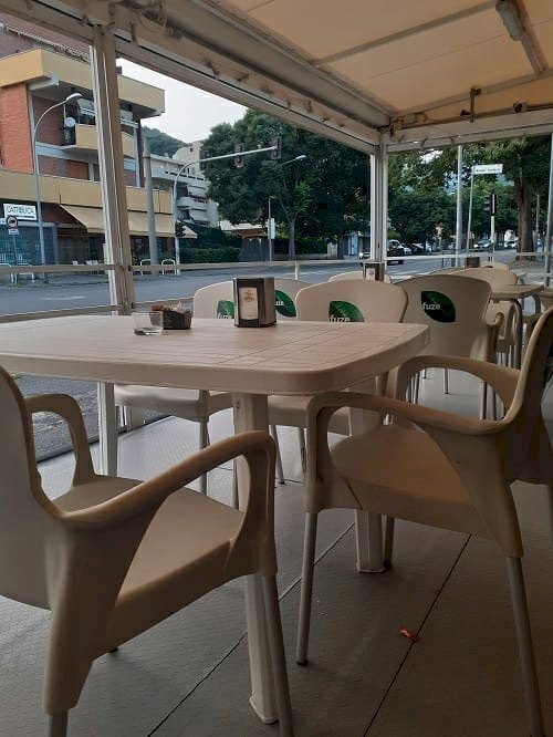 thumbnail_edc69c06-131d-4b9d-a58f-4b11bf988c6d.jpg - Ice cream shop Piazza Vittorio Veneto 8, Carrara - photo 1