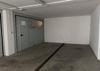 foto 1 - Box TECNOCARPI PIAZZALE RAMAZZINI 37/B, Carpi - foto 2