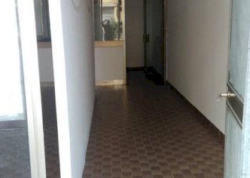 p 20181018 161617 - Negozio via Renzo Guaitoli, 28B, Carpi - foto 4