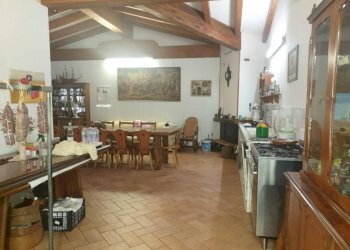 48771cfd 1bb9 44ab 941f 3f64600ac84a - Warehouse Carpi - photo 2