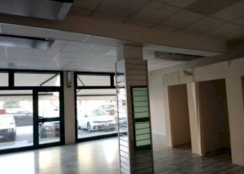 img 20231014 101353 1 - Shop via Genova, Carpi - photo 1