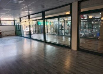 img 20231014 101819 1 - Shop via Genova, Carpi - photo 5