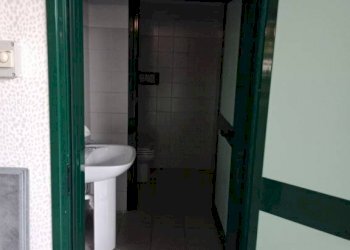 img 20231014 101501 1 - Shop via Genova, Carpi - photo 9