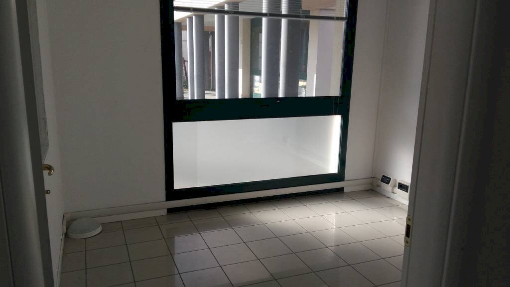 p 20181121 104514 - Shop via LEONI, Carpi - photo 3