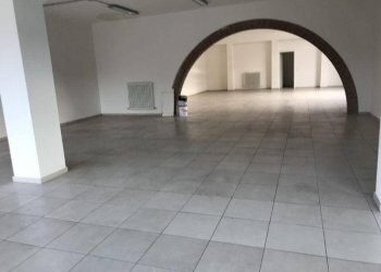 img 0686 - Negozio via CAVOUR, Cavezzo - foto 1