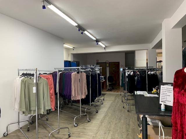 img 0947 - Shop via GIORGIONE, Carpi - photo 1