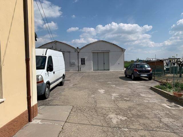 esterno 4 - Independent house via GRAMSCI, Cavezzo - photo 2