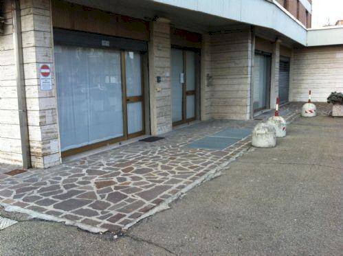 foto 01 - Shop Carpi - photo 1