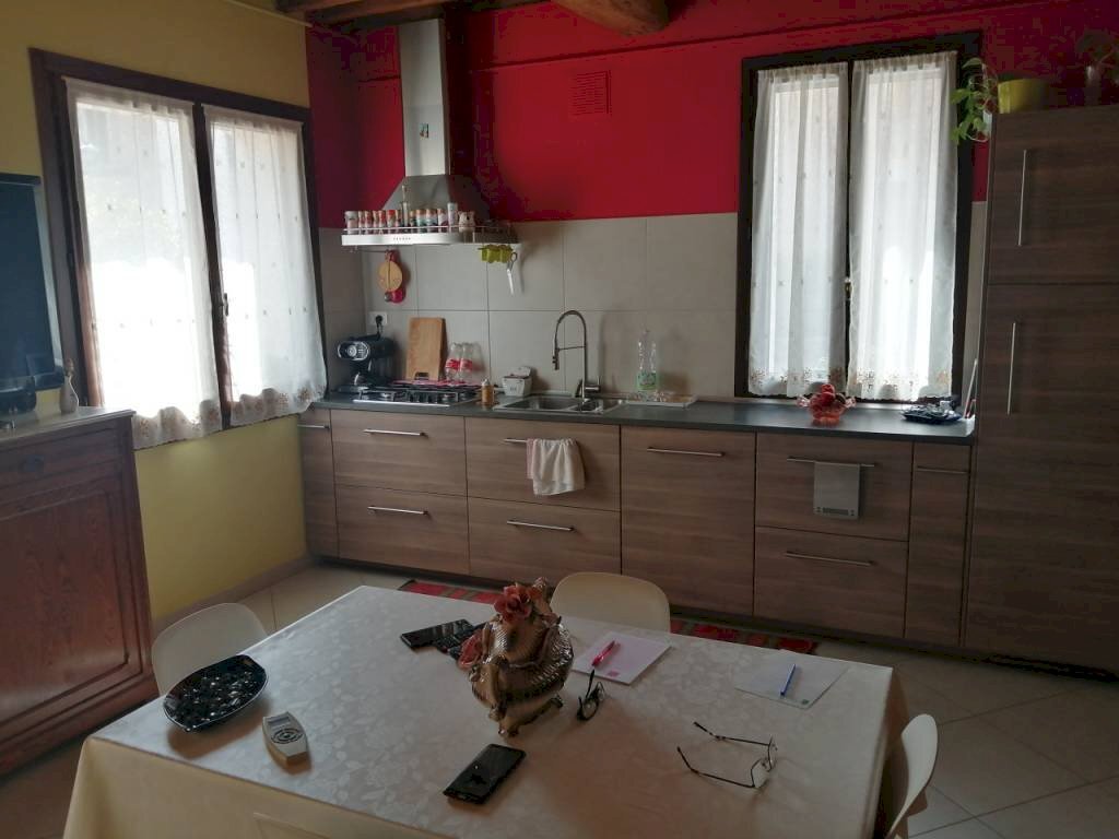 img 20220527 160650 - Villa via MARTIRI DELLA LIBERTA, Concordia sulla Secchia - foto 1