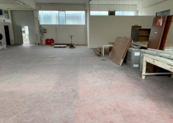 002  img 9462 - Shop via GRANDI, Concordia sulla Secchia - photo 3