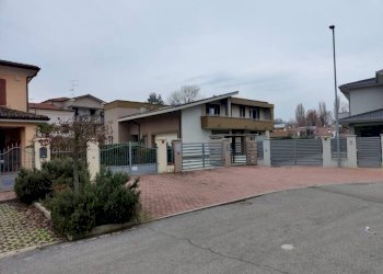 002__img-20221214-wa0075_1.jpg - Villa via DELLO SPORT, Fabbrico - foto 3