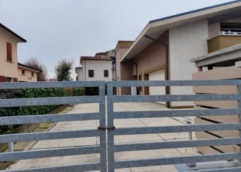 003__img-20221214-wa0076.jpg - Villa via DELLO SPORT, Fabbrico - foto 4