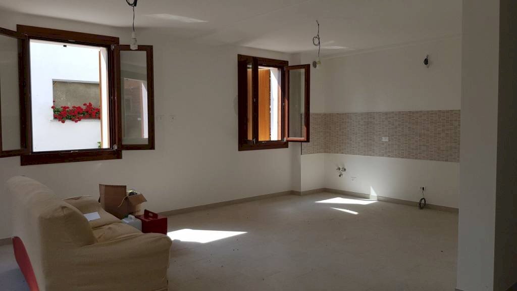 20230614 162700 - Casa indipendente piazza Dante Alighieri, Novi di Modena - foto 2