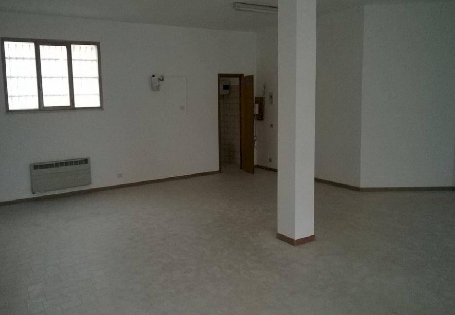 foto 1 - Shop Carpi - photo 2