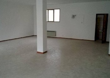 foto 2 - Negozio Carpi - foto 1