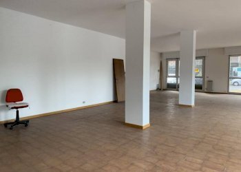 img 0189 - Shop piazzale RAMAZINI 37/B, Carpi - photo 2