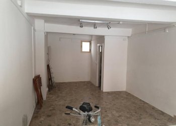 20211228 120021 - Shop via 4 NOVEMBRE, Soliera - photo 2