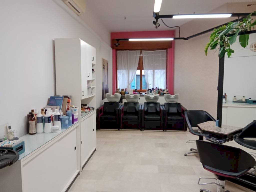 img 20231016 123529 - Male - Female Hairdressers via EMILIA CENTRO, Modena (neighborhood Centro Storico) - photo 3