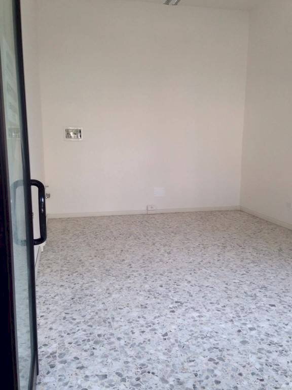 Shop Carpi - photo 2