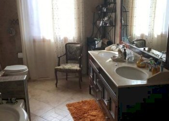 th img 4597 - Villa Carpi - foto 8