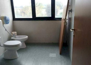 p 20181026 151608 - Ufficio piazzale RAMAZZINI 37/b, Novi di Modena - foto 5