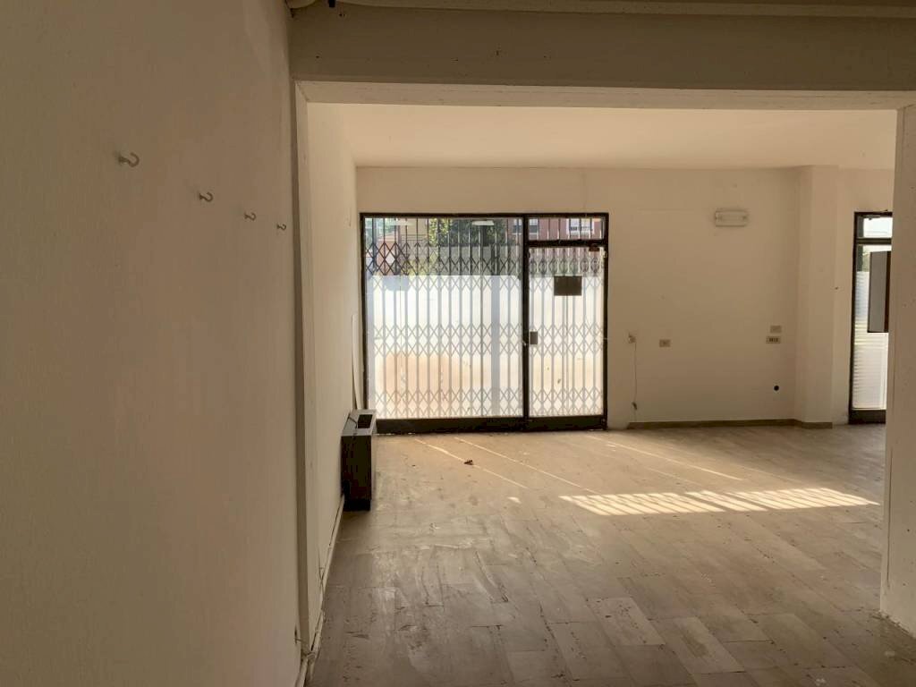 img 0086 - Shop piazzale RAMAZINI 37/B, Carpi - photo 2