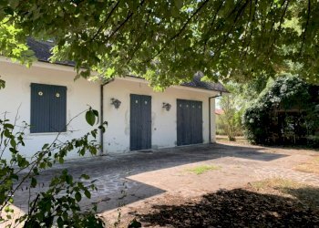 img 1478 - Villa piazzale RAMAZINI 37/B, Carpi - foto 2