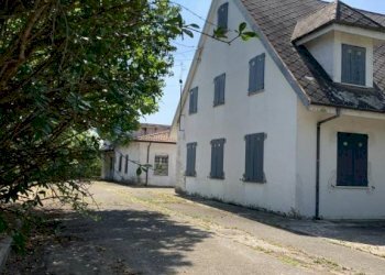 img 1479 - Villa piazzale RAMAZINI 37/B, Carpi - foto 3