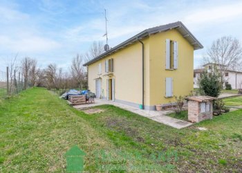 Giardino - Casa indipendente via Remesina Esterna, Carpi - foto 22