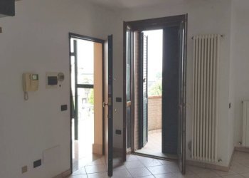 20230620 115124 - Trilocale via BASTIGLIA, Mirandola - foto 1