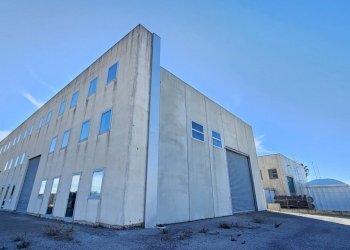 1.jpg - Capannone Modica - foto 2