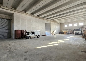 3.jpg - Capannone Modica - foto 4