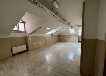 Interno non residenziale - Ufficio piazza Giuseppe Garibaldi, 6, Sondrio - foto 7