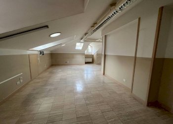 Interno non residenziale - Ufficio piazza Giuseppe Garibaldi, 6, Sondrio - foto 10