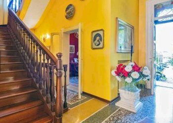 Interno palazzo - Villa via Vittorio Emanuele II, 20, Besana in Brianza - photo 3